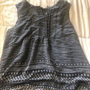 Dressy baby doll tank and white sunny’s 💕